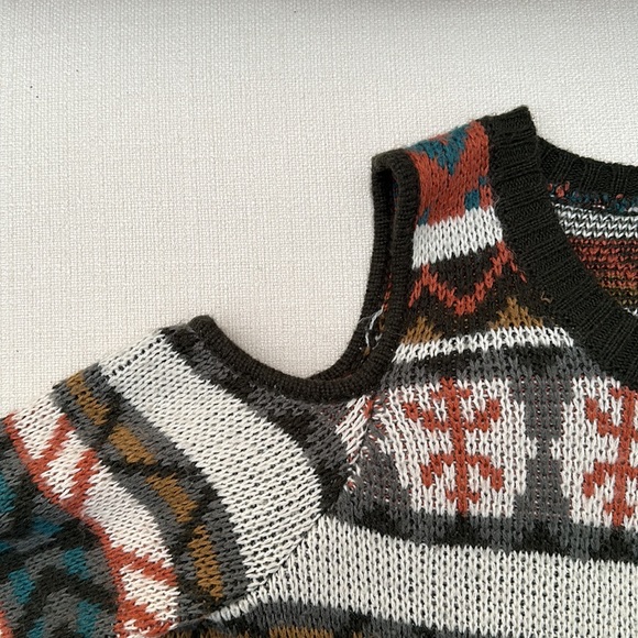 Shoulderless Lush sweater - Picture 4 of 4